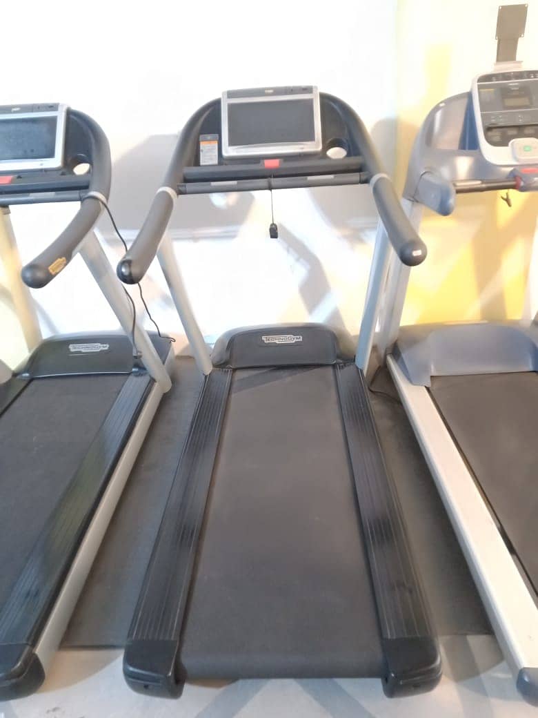 Commercial Treadmill  /running machine / Fitness Machine 1