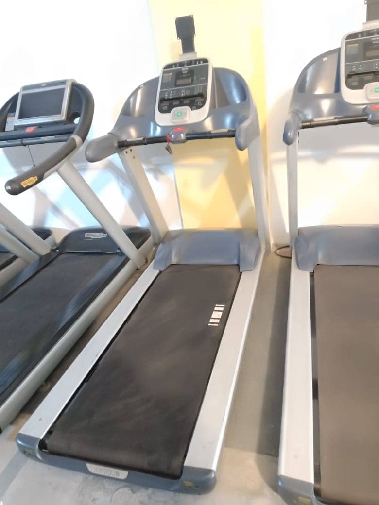 Commercial Treadmill  /running machine / Fitness Machine 3