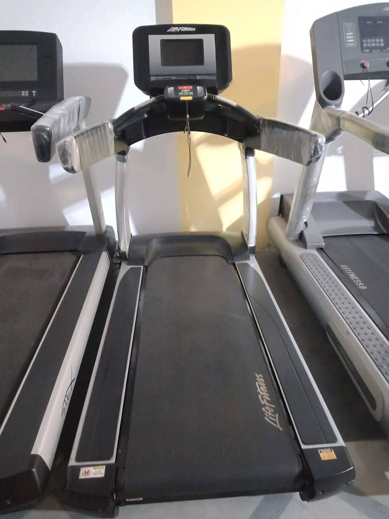Commercial Treadmill  /running machine / Fitness Machine 6