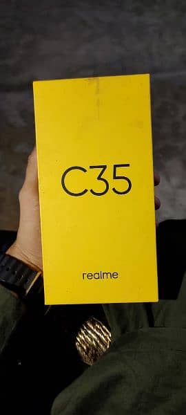 realme C35 0