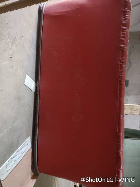 red color sofa set 4