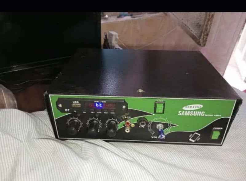 used condition amplifier with bass system and remote control system 9