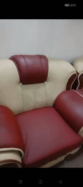 7 Seater Sofa Set New Condition 1