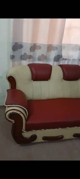 7 Seater Sofa Set New Condition 3