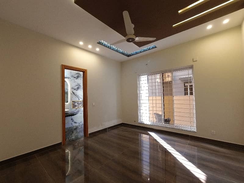 On Excellent Location House For sale In Beautiful Bahria Greens - Overseas Enclave - Sector 6 5
