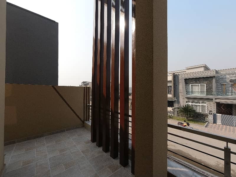 On Excellent Location House For sale In Beautiful Bahria Greens - Overseas Enclave - Sector 6 25