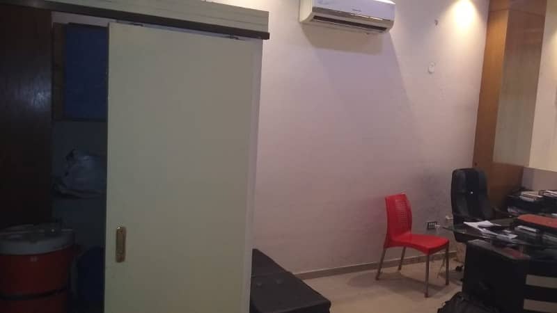 VIP 650 Sqft Well Renovated Office For Rent At Kohinoor One Faisalabad 5