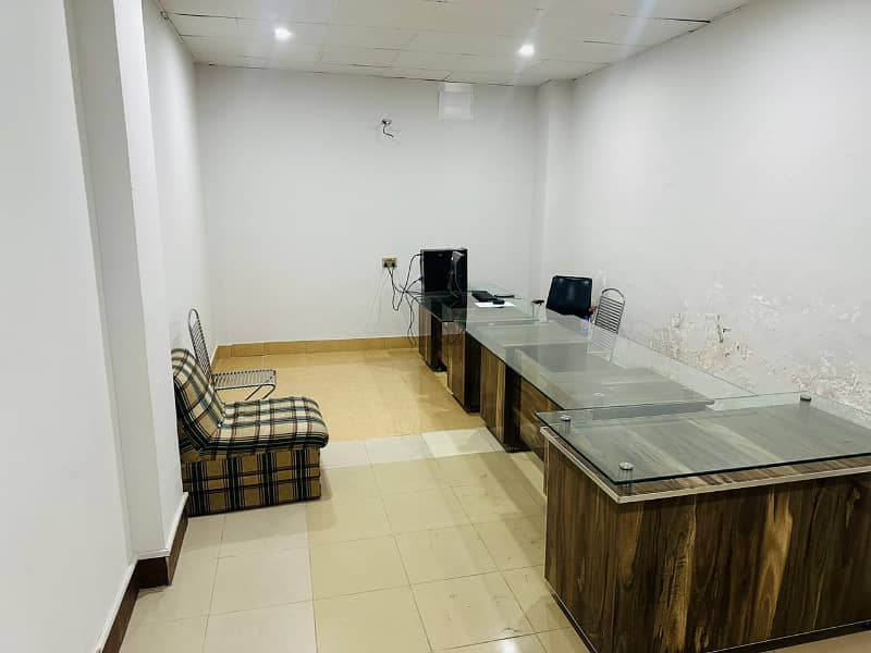 VIP 1400 sqft Office for Rent at Jaranwala Road Faisalabad 1
