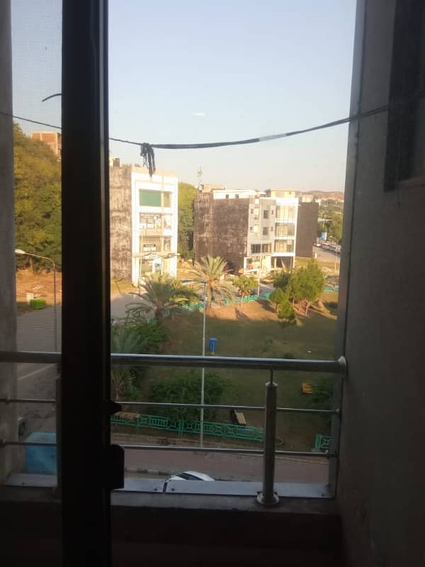 Bahria Town Phase 8 One Bed Apartment For Sale Liner Commercial 2