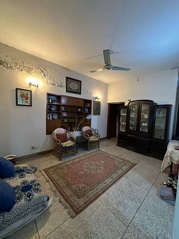 Corner & Facing Parking & Facing Commercial 6 Marla Double Story House in Model Town Block R. 5