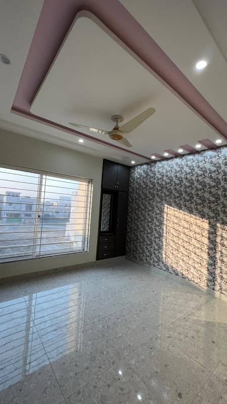 Bahria Town Phase 8 Abu baker Block 7 Marla Brand New Double Unit House For Sale 4
