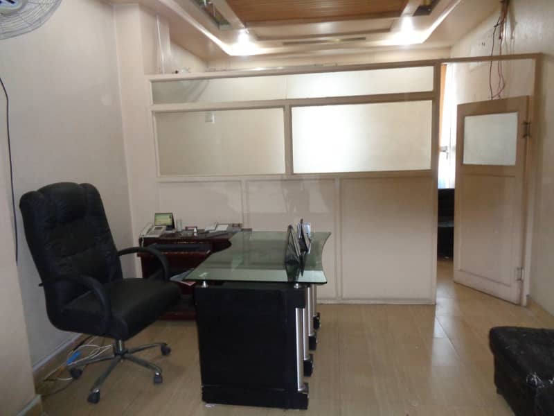 300 Sqft Well Renovated Furnished Office With Fixtures Available At Kohinoor One Faisalabad Ideal For Software Houses IT Work Consultancy Marketing Companies And Digital Agencies 0