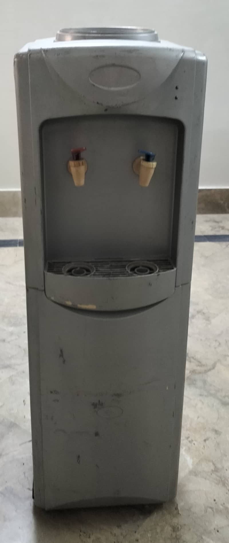 09 Piece Water Dispensers For Sale 2