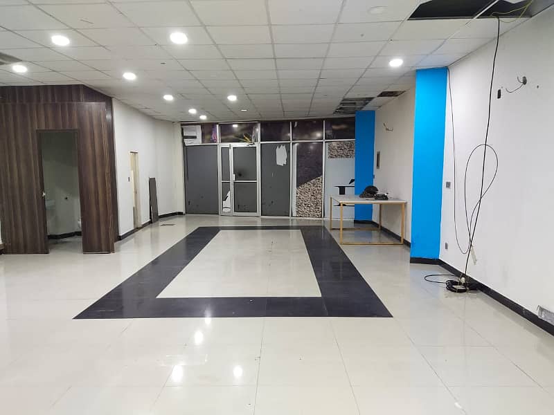 1000 sequre feet ground floor hall for rent for Silent office (Call center + Software house + Marketing office and other setup as you want) 4
