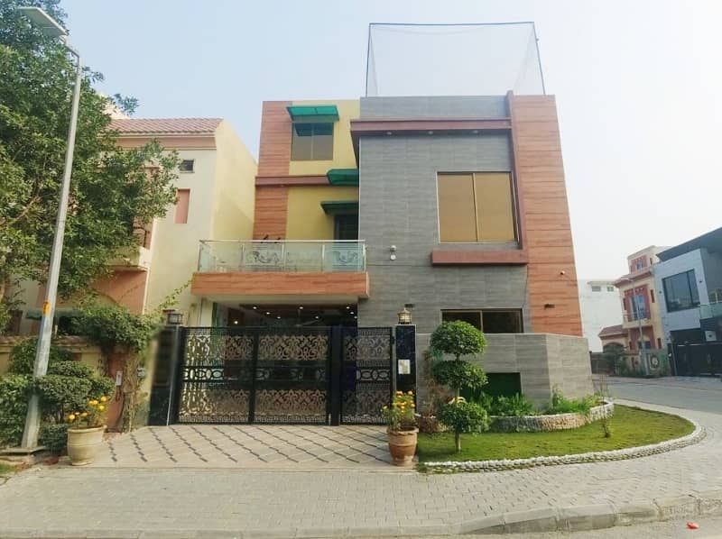 5 MARLA CORNER HOUSE FULL FURNISHED FOR RENT IN EASTREN BLOCK PH-1 LDA APPROVED BAHRIA ORCHARD LAHORE 0