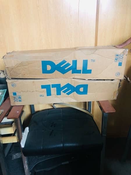 Tower Speakers Brand New Dell company 7