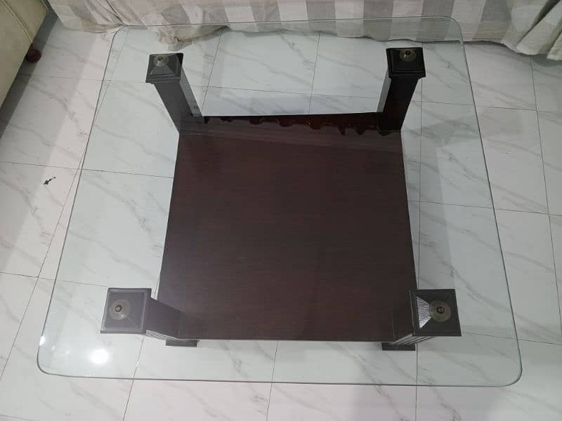 3 Centre Table || Dark brown color. 2