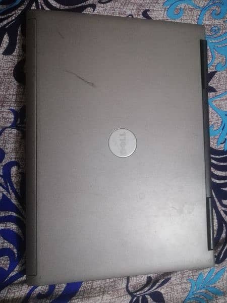 Dell Latitude d830 Laptop 1
