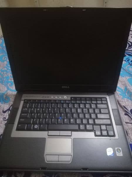 Dell Latitude d830 Laptop 2