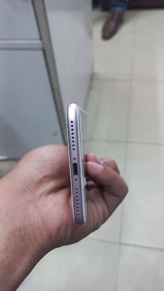 I Phone 7 plus Rose Gold 256GB PTA Approved. 2