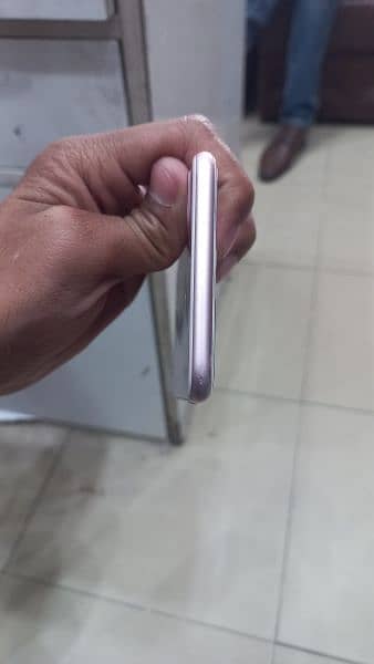 I Phone 7 plus Rose Gold 256GB PTA Approved. 4