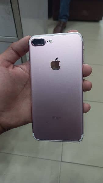 I Phone 7 plus Rose Gold 256GB PTA Approved. 7