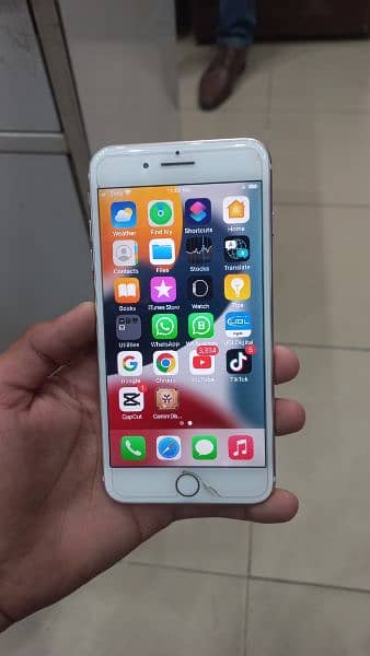 I Phone 7 plus Rose Gold 256GB PTA Approved. 9