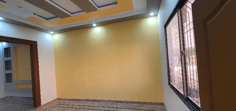 120 SQ YARDS FULLY RENOVATED HOUSE JUST LIKE BRAND NEW AVAILBLE FOR SELL IN GULSHAN E MAYMAR SECTOR Z6,NEAR MOHSIN FOODS,GATE NO 2 MAYMAR 8