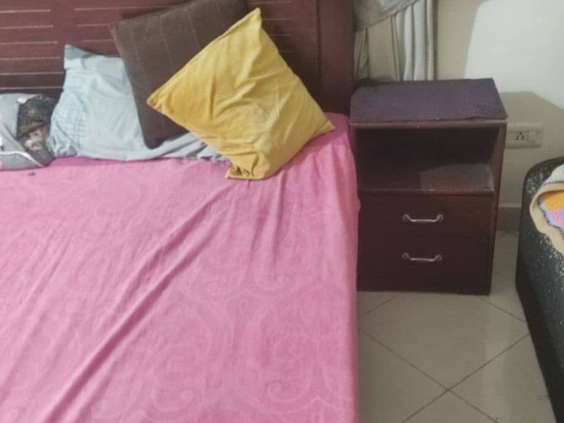 Bed set (bed+2 bedsides+ dressing table 2