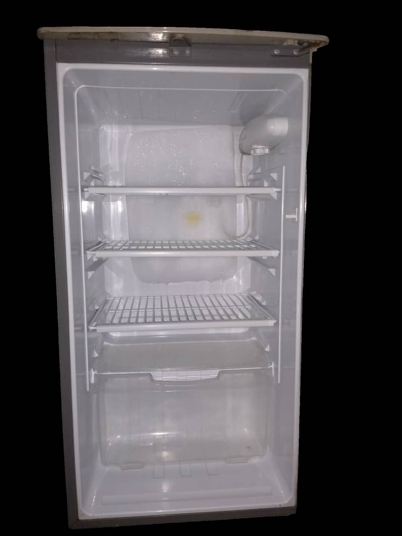 Used Haier Refrigerator/Fridge HRF-195 for Sale in Lahore 5