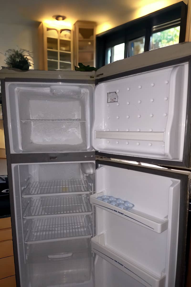 Used Haier Refrigerator/Fridge HRF-195 for Sale in Lahore 6