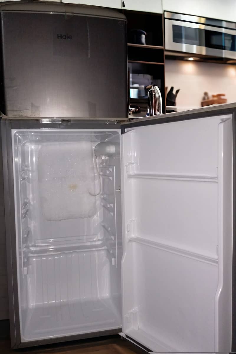 Used Haier Refrigerator/Fridge HRF-195 for Sale in Lahore 7