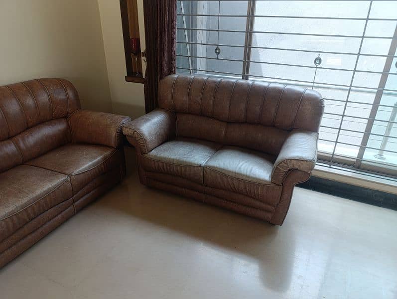 Brown sofa set 3+2+1+curtains 1