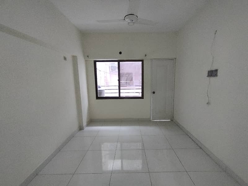 2 Bed DD Brand New Apartment with Lift 0