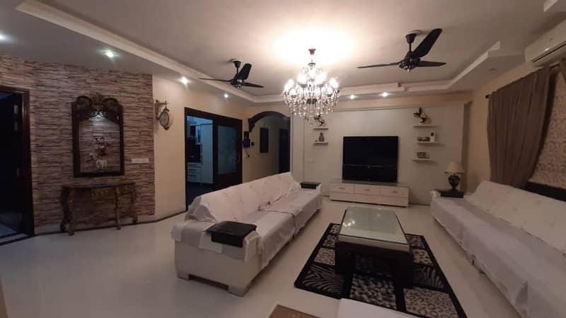 Prime Location House For Grabs In 500 Square Yards Karachi 3