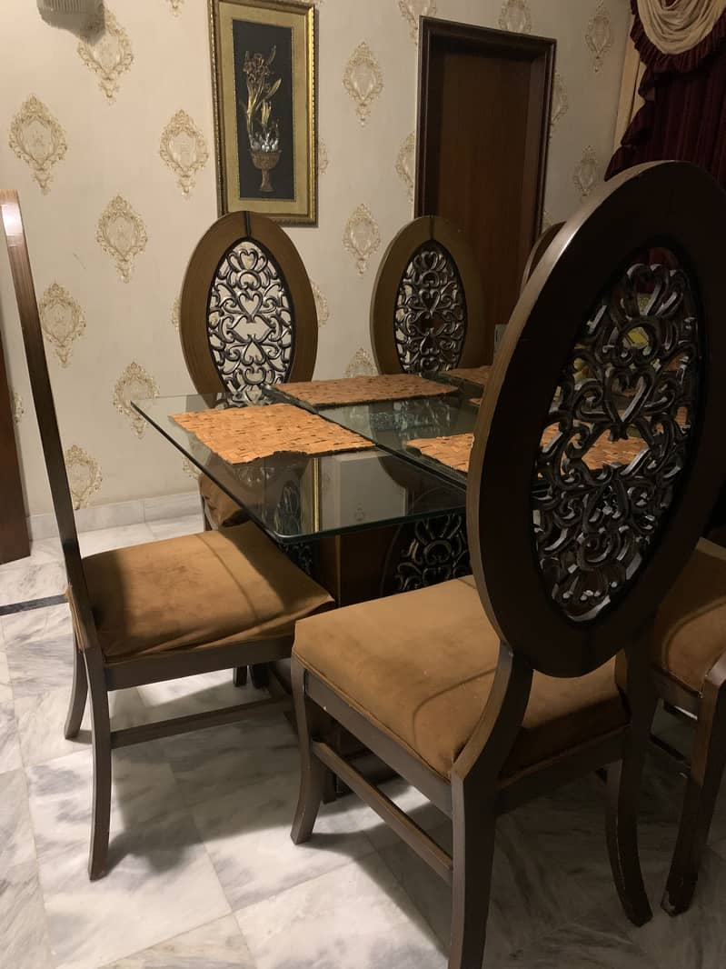 Dinning table for sale 8 seater 2