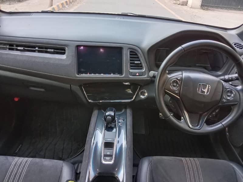 Honda Vezel Hybrid RS Sensing Model 2019 8