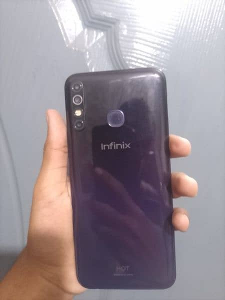 Infinix Hot 8 0
