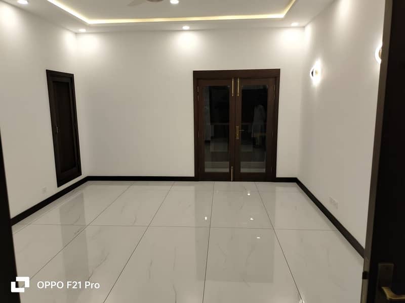 House For sale Situated In DHA Phase 8 - Zone A 16