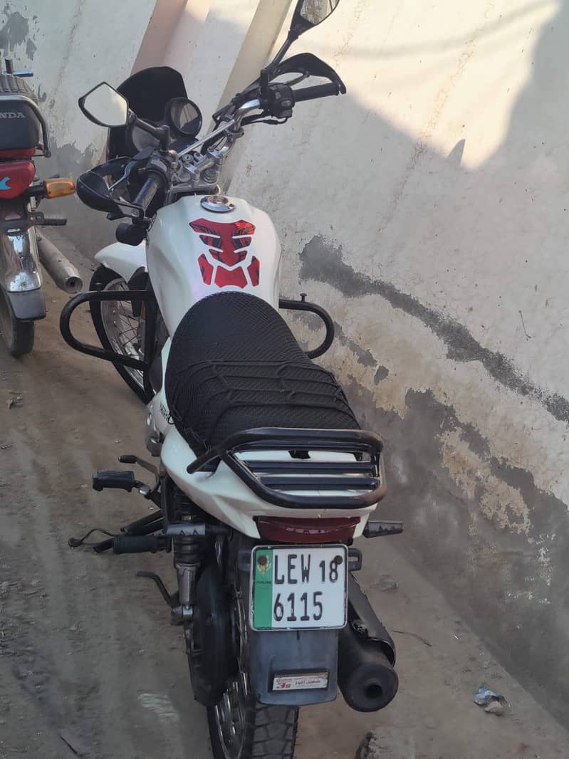 Yamaha YB 125Z 2018 Model in Good Condition detail in description 1