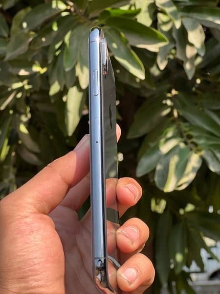 Iphone Xs max 64gb Single sim pta approved 4