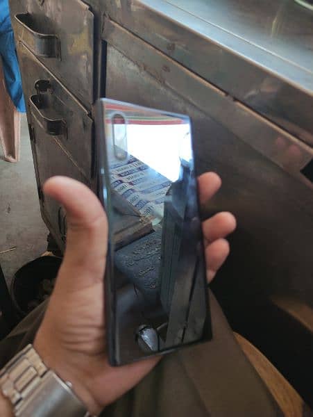 Samsung Note 10+ 12/256 Dual Sim Dot/Glass Crack working good 3