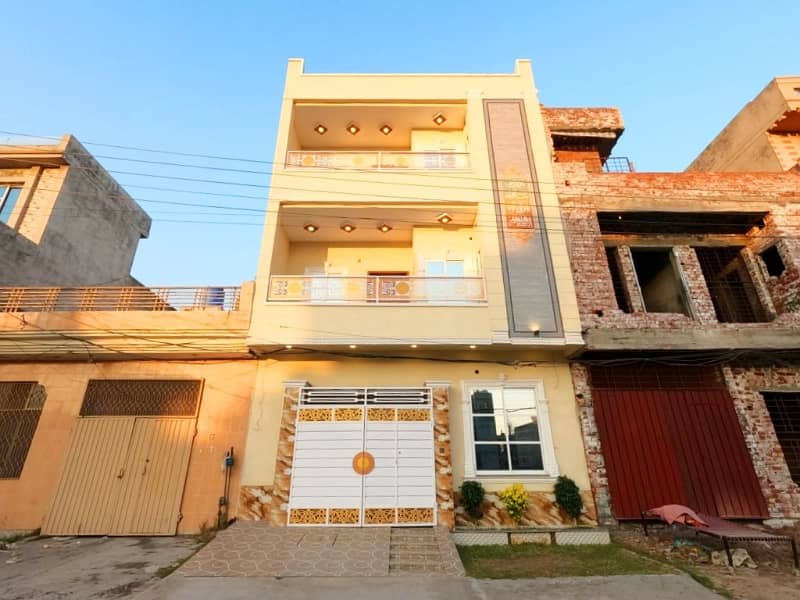 Sabzazar Scheme - Block Q House For sale Sized 5 Marla 1