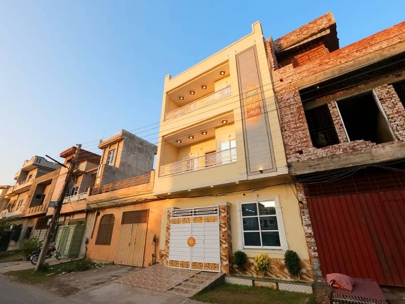 Sabzazar Scheme - Block Q House For sale Sized 5 Marla 2