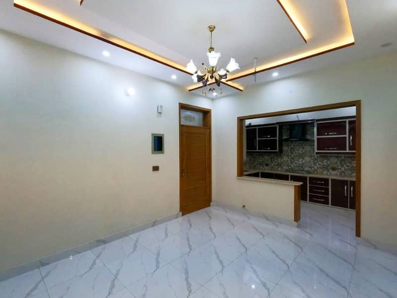 Sabzazar Scheme - Block Q House For sale Sized 5 Marla 20
