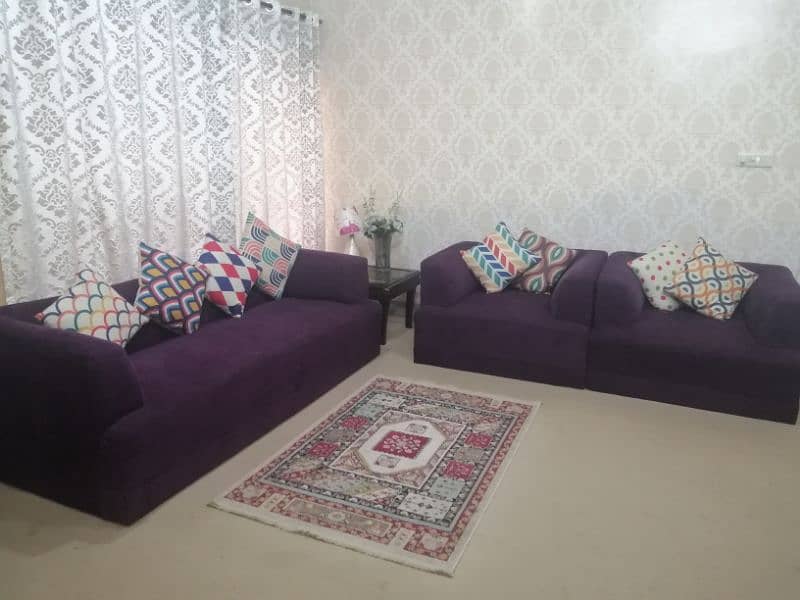 7 seater sofa set in excellent condition 8