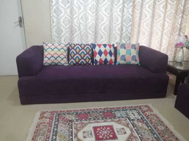 7 seater sofa set in excellent condition 11