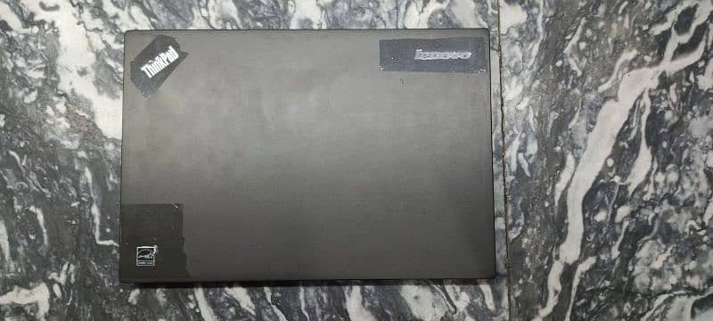 Lenovo Thinkpad T450s. 3
