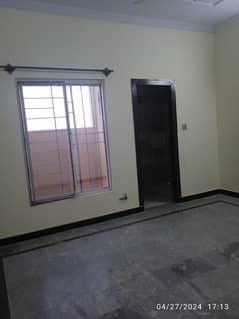 2 Bedrooms Flat for Rent