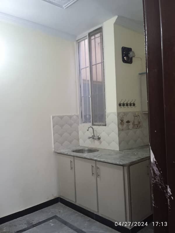 2 Bedrooms Flat for Rent 3